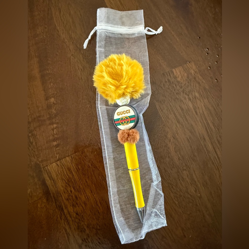 NEW Pom Designer Pen